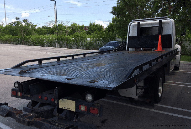 Fort Moore Towing - Wrecker Services